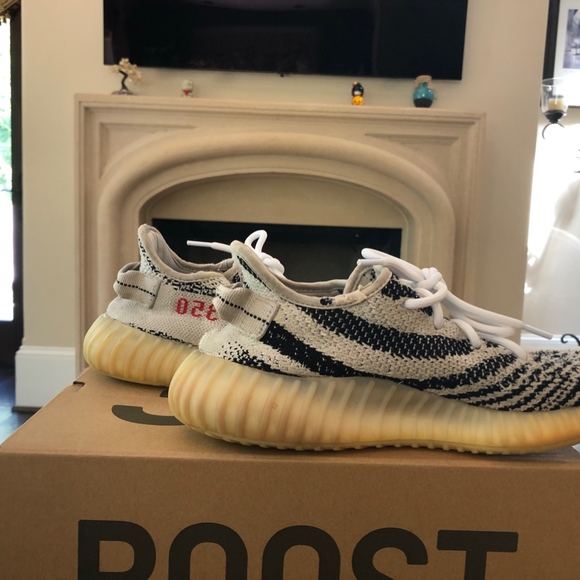Adidas Yeezy Boost 350 V2 Zebra Men's Shoes - Picture 2 of 4